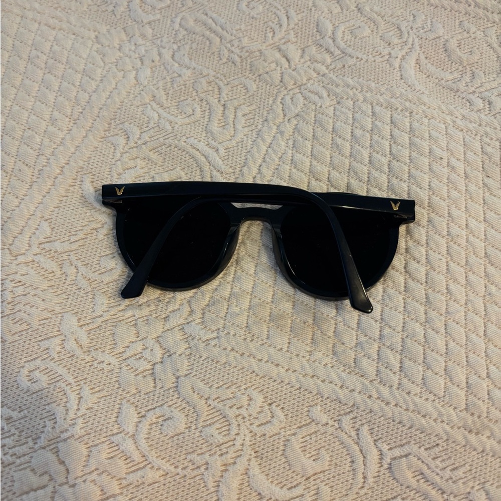 Gentle Monster Black Sunglasses with Gold Accents - Picture 9 of 9